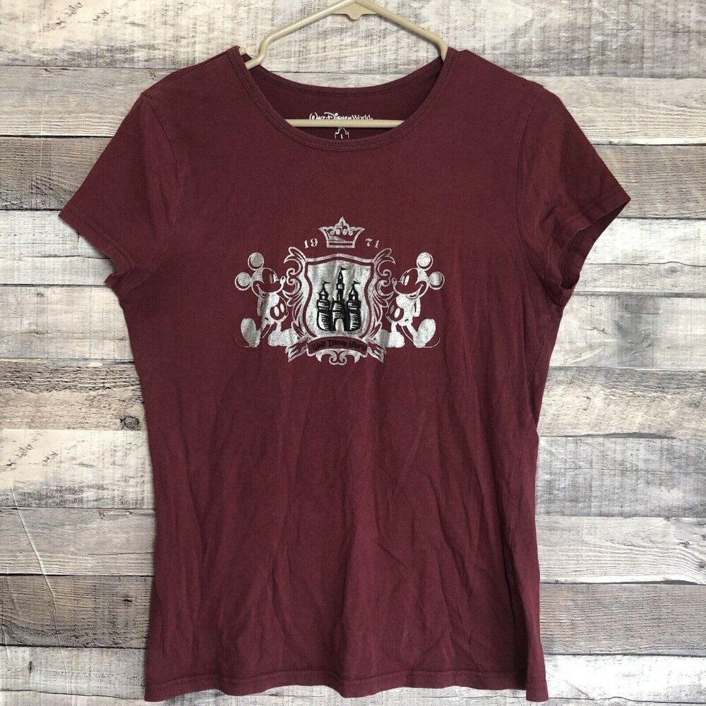 Walt Disney World Short Sleeve Shirt Red. Mickey Mouse Silver Crest Womens L